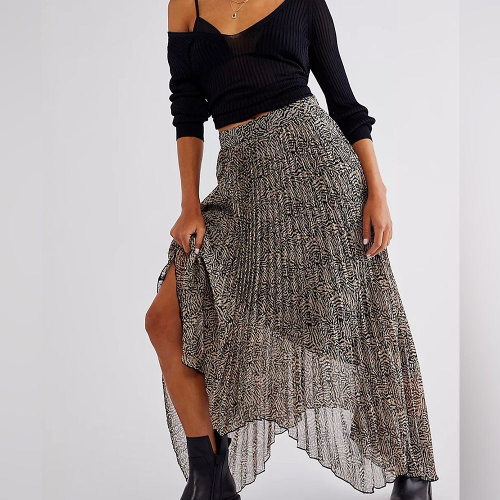 ASTR The Label Animal Instinct Skirt